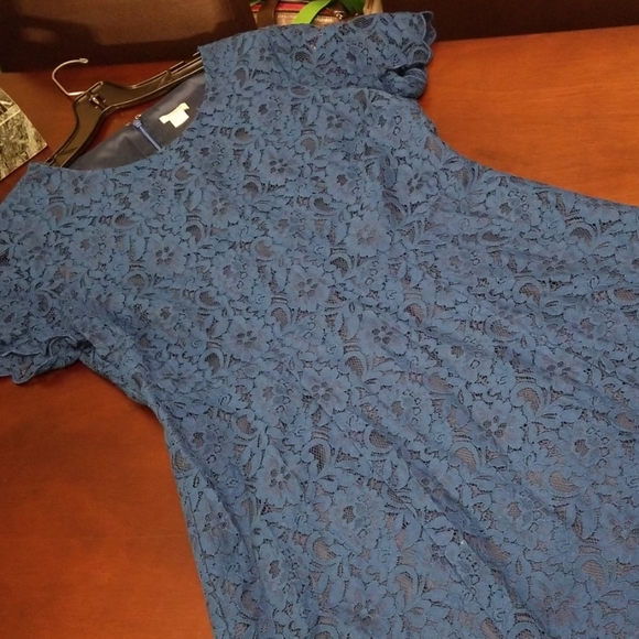 EUC Blue Lace Dress - Picture 4 of 7